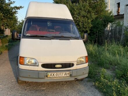 Белый Форд Транзит, объемом двигателя 2.5 л и пробегом 700 тыс. км за 1650 $, фото 1 на Automoto.ua