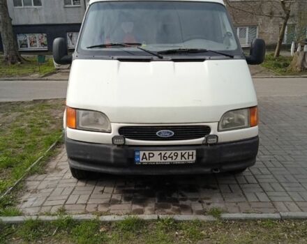 Белый Форд Транзит, объемом двигателя 2.5 л и пробегом 385 тыс. км за 2600 $, фото 1 на Automoto.ua
