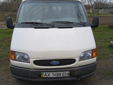 Белый Форд Транзит, объемом двигателя 2.5 л и пробегом 0 тыс. км за 2000 $, фото 1 на Automoto.ua