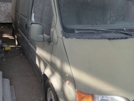 Білий Форд Транзит, об'ємом двигуна 2.5 л та пробігом 200 тис. км за 1300 $, фото 1 на Automoto.ua