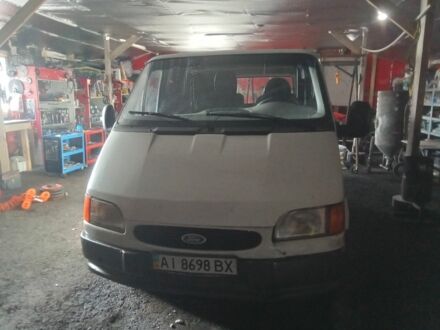 Белый Форд Транзит, объемом двигателя 2.5 л и пробегом 307 тыс. км за 2500 $, фото 1 на Automoto.ua
