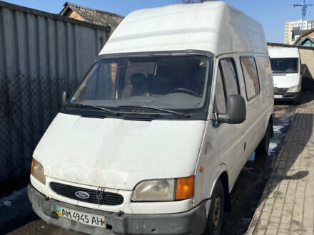 Белый Форд Транзит, объемом двигателя 2.5 л и пробегом 300 тыс. км за 1950 $, фото 1 на Automoto.ua