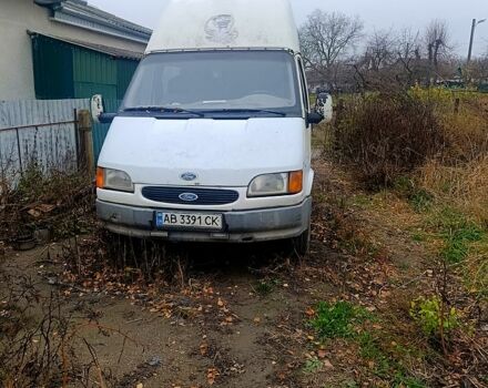 Белый Форд Транзит, объемом двигателя 2.5 л и пробегом 450 тыс. км за 2000 $, фото 1 на Automoto.ua