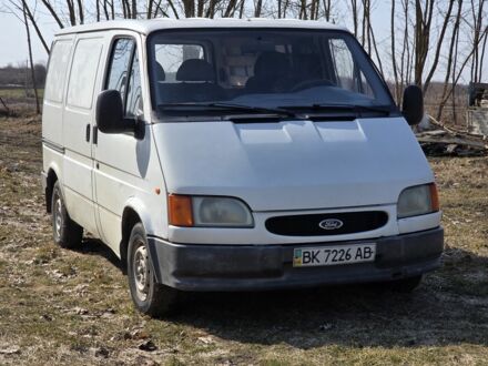 Білий Форд Транзит, об'ємом двигуна 2.5 л та пробігом 300 тис. км за 2200 $, фото 1 на Automoto.ua