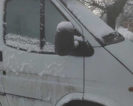 Белый Форд Транзит, объемом двигателя 2 л и пробегом 500 тыс. км за 3000 $, фото 1 на Automoto.ua