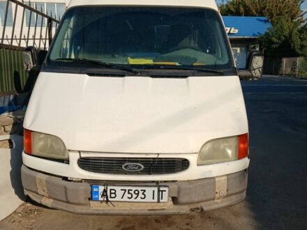Белый Форд Транзит, объемом двигателя 2.5 л и пробегом 250 тыс. км за 2000 $, фото 1 на Automoto.ua