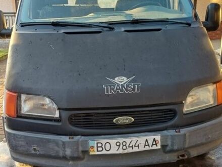 Белый Форд Транзит, объемом двигателя 2.5 л и пробегом 300 тыс. км за 2000 $, фото 1 на Automoto.ua