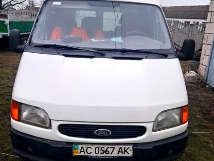 Белый Форд Транзит, объемом двигателя 2.5 л и пробегом 357 тыс. км за 2700 $, фото 1 на Automoto.ua