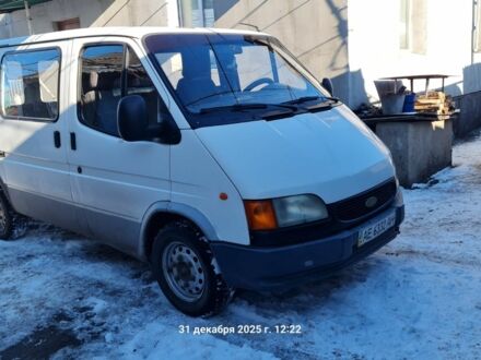 Белый Форд Транзит, объемом двигателя 2.5 л и пробегом 360 тыс. км за 2700 $, фото 1 на Automoto.ua