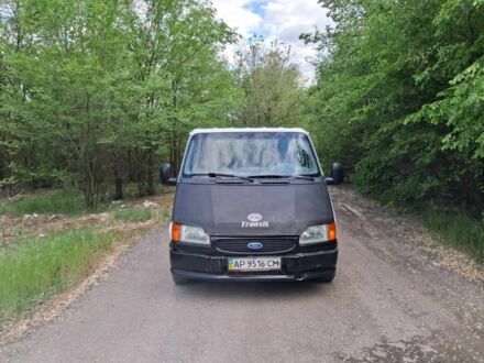 Белый Форд Транзит, объемом двигателя 0 л и пробегом 300 тыс. км за 1550 $, фото 1 на Automoto.ua