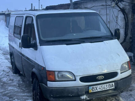 Белый Форд Транзит, объемом двигателя 2.5 л и пробегом 400 тыс. км за 2400 $, фото 1 на Automoto.ua