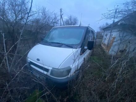 Белый Форд Транзит, объемом двигателя 2 л и пробегом 333 тыс. км за 2300 $, фото 1 на Automoto.ua