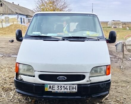 Белый Форд Транзит, объемом двигателя 3 л и пробегом 382 тыс. км за 1300 $, фото 1 на Automoto.ua