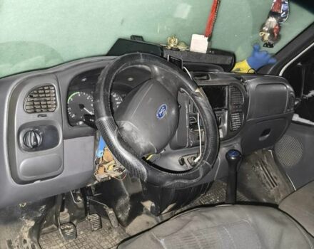 Белый Форд Транзит, объемом двигателя 2.4 л и пробегом 400 тыс. км за 4000 $, фото 1 на Automoto.ua