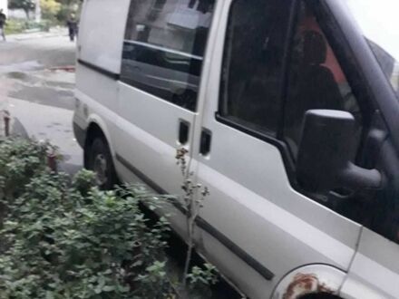 Форд Транзит 2002 в Одессе на Automoto.ua Белый Форд Транзит, объемом двигателя 0 л и пробегом 468 тыс. км за 1700 $, фото 1 на Automoto.ua