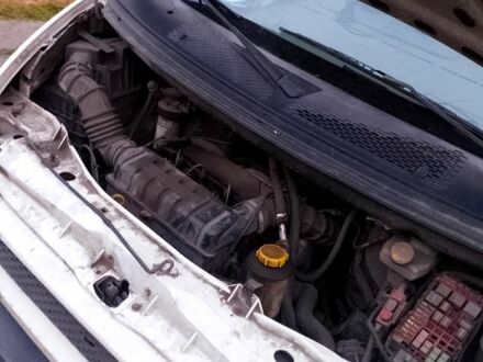 Форд Транзит 2003 у Павлограде на Automoto.ua Білий Форд Транзит, об'ємом двигуна 2 л та пробігом 700 тис. км за 2000 $, фото 1 на Automoto.ua