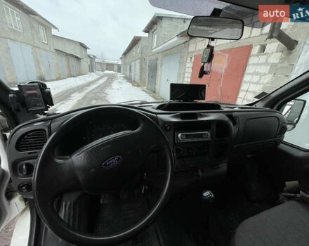 Білий Форд Транзит, об'ємом двигуна 2 л та пробігом 260 тис. км за 4300 $, фото 1 на Automoto.ua