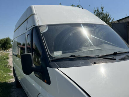 Белый Форд Транзит, объемом двигателя 2 л и пробегом 300 тыс. км за 7300 $, фото 1 на Automoto.ua