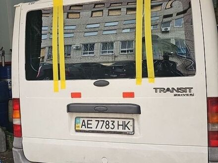 Белый Форд Транзит, объемом двигателя 2 л и пробегом 220 тыс. км за 3800 $, фото 1 на Automoto.ua