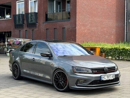 Белый Форд Транзит, объемом двигателя 2 л и пробегом 320 тыс. км за 5025 $, фото 1 на Automoto.ua