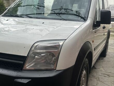 Форд Транзит 2005 у Воловце на Automoto.ua Білий Форд Транзит, об'ємом двигуна 1.8 л та пробігом 237 тис. км за 3900 $, фото 1 на Automoto.ua