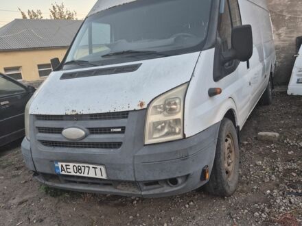 Белый Форд Транзит, объемом двигателя 2.4 л и пробегом 300 тыс. км за 5700 $, фото 1 на Automoto.ua