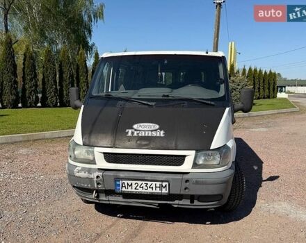 Белый Форд Транзит, объемом двигателя 2 л и пробегом 240 тыс. км за 3000 $, фото 1 на Automoto.ua