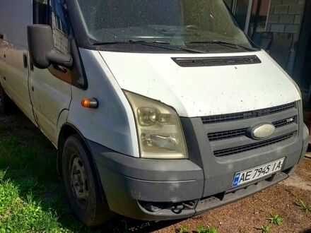 Форд Транзит 2006 в Днепре (Днепропетровске) на Automoto.ua Белый Форд Транзит, объемом двигателя 2.4 л и пробегом 0 тыс. км за 7000 $, фото 1 на Automoto.ua