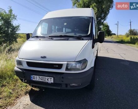 Белый Форд Транзит, объемом двигателя 2.4 л и пробегом 250 тыс. км за 8300 $, фото 1 на Automoto.ua