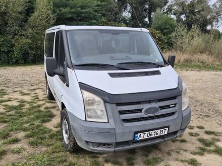 Белый Форд Транзит, объемом двигателя 2.4 л и пробегом 205 тыс. км за 6500 $, фото 1 на Automoto.ua