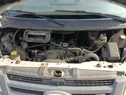 Белый Форд Транзит, объемом двигателя 2.4 л и пробегом 699 тыс. км за 4900 $, фото 1 на Automoto.ua