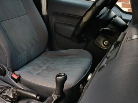 Белый Форд Транзит, объемом двигателя 1.8 л и пробегом 328 тыс. км за 4100 $, фото 1 на Automoto.ua