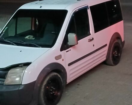 Белый Форд Транзит, объемом двигателя 1.8 л и пробегом 300 тыс. км за 3900 $, фото 1 на Automoto.ua