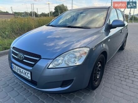 Білий Форд Транзит, об'ємом двигуна 1.8 л та пробігом 370 тис. км за 1706 $, фото 1 на Automoto.ua