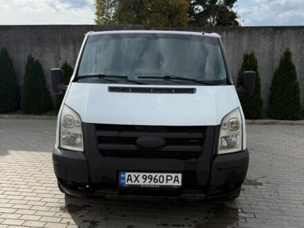 Білий Форд Транзит, об'ємом двигуна 2.2 л та пробігом 370 тис. км за 4512 $, фото 1 на Automoto.ua