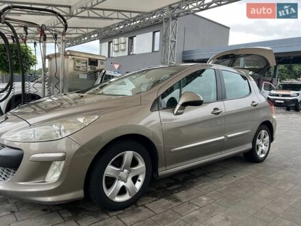 Білий Форд Транзит, об'ємом двигуна 2.4 л та пробігом 325 тис. км за 5500 $, фото 1 на Automoto.ua