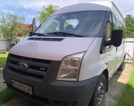 Білий Форд Транзит, об'ємом двигуна 2.2 л та пробігом 244 тис. км за 8009 $, фото 1 на Automoto.ua