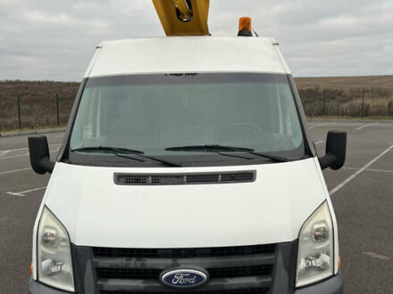 Білий Форд Транзит, об'ємом двигуна 2.4 л та пробігом 240 тис. км за 16900 $, фото 1 на Automoto.ua