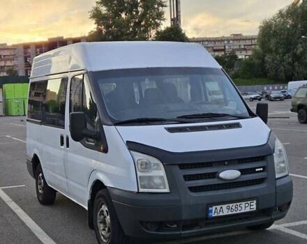 Білий Форд Транзит, об'ємом двигуна 2.2 л та пробігом 390 тис. км за 6200 $, фото 1 на Automoto.ua