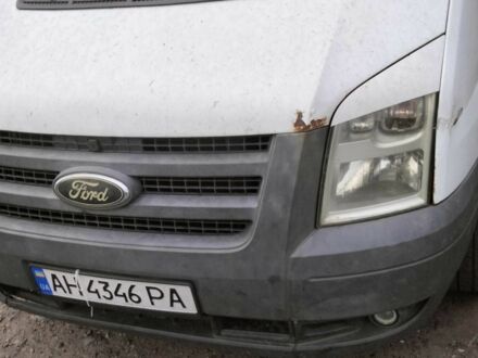 Белый Форд Транзит, объемом двигателя 2.4 л и пробегом 500 тыс. км за 8200 $, фото 1 на Automoto.ua