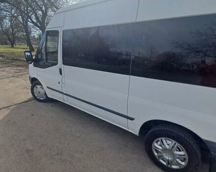 Белый Форд Транзит, объемом двигателя 2.2 л и пробегом 248 тыс. км за 9999 $, фото 1 на Automoto.ua