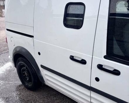 Белый Форд Транзит, объемом двигателя 1.8 л и пробегом 230 тыс. км за 9000 $, фото 1 на Automoto.ua