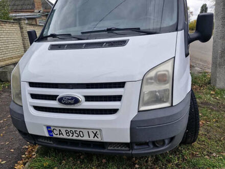 Белый Форд Транзит, объемом двигателя 2.2 л и пробегом 410 тыс. км за 9200 $, фото 1 на Automoto.ua