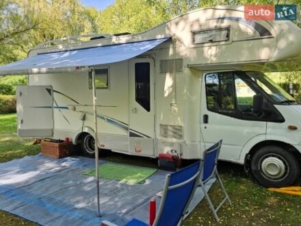 Белый Форд Транзит, объемом двигателя 2.4 л и пробегом 89 тыс. км за 38900 $, фото 1 на Automoto.ua