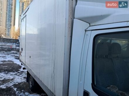 Білий Форд Транзит, об'ємом двигуна 3.2 л та пробігом 200 тис. км за 9700 $, фото 1 на Automoto.ua