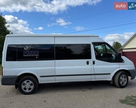 Білий Форд Транзит, об'ємом двигуна 2.2 л та пробігом 239 тис. км за 10999 $, фото 1 на Automoto.ua