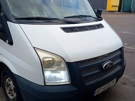 Білий Форд Транзит, об'ємом двигуна 2.2 л та пробігом 305 тис. км за 7900 $, фото 1 на Automoto.ua
