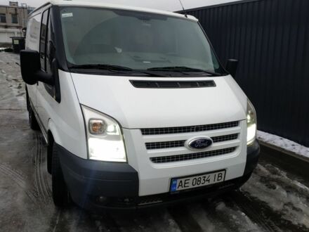 Белый Форд Транзит, объемом двигателя 2.2 л и пробегом 329 тыс. км за 8500 $, фото 1 на Automoto.ua