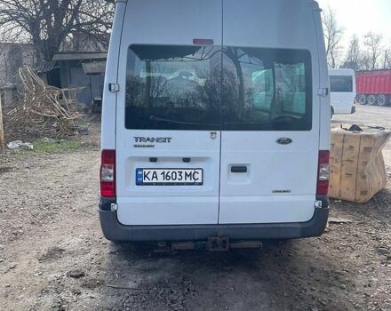 Белый Форд Транзит, объемом двигателя 2.2 л и пробегом 190 тыс. км за 12000 $, фото 1 на Automoto.ua