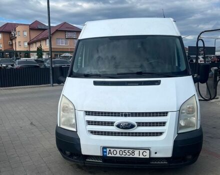 Белый Форд Транзит, объемом двигателя 2.2 л и пробегом 330 тыс. км за 8700 $, фото 1 на Automoto.ua